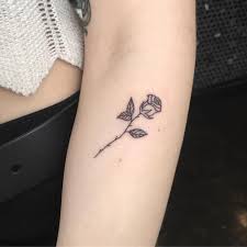 Tiny Flower Tattoo Ideas Popsugar Beauty Uk Ribcage Tattoo Small Rose Tattoo Tattoos