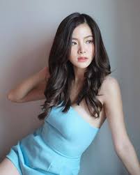 พิมพ์ชนก ลือวิเศษไพบูลย์ ชื่อเล่น ใบเฟิร์น เป็นนักแสดงชาวไทย มีผลงานภาพยนตร์ ละครโทรทัศน์ในสังกัดช่อง 7 สีและในฐานะนักแสดงอิสระ โดยผลงาน. à¹ƒà¸šà¹€à¸Ÿ à¸£ à¸™ à¸ž à¸¡à¸ž à¸Šà¸™à¸ à¸™ à¸šà¸§ à¸™à¸¢ à¸‡à¸ªà¸§à¸¢ à¸­à¸­à¸£ à¸²à¸¡à¸²à¹€à¸• à¸¡ Pantip