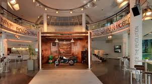 Letzte woche fand im eindrucksvollen ambiente des bmw hauses am kurfürstendamm die feierliche eröffnung des neuen. Bmw Haus Am Kurfurstendammausstellung Bmw Motorrad Felix Steck Photographer