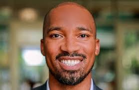 Ian Tidwell's Instagram, Twitter & Facebook