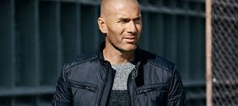 Short hairstyles can be the best solution for balding men to look smarter and younger than to let the baldness increase, or even shaving the head.a haircut for balding men can either be traditional or contemporary, but the secret of making men with thinning hair, look attractive, lies in the skills of a professional barber. The Best Hairstyles For Balding Men Fashionbeans