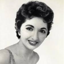 Renee Lister's Instagram, Twitter & Facebook