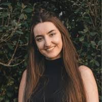 Tamara Potts's Instagram, Twitter & Facebook