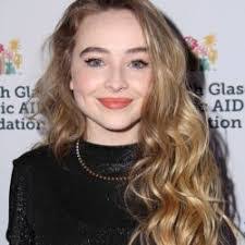 Cordelia Dickson's Instagram, Twitter & Facebook