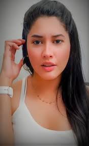 The difference between "Hello" and "Goodbye" 👨‍🎨Fabian Perez