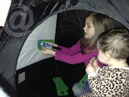 The dome itself folds up quickly for. Glow Crazy Doodle Dome Review And Giveaway Jamonkey