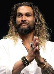 Ian carmichael, the queen's personal stylist, said that women who are 40+ should keep their long hair as going short. 20 Very Cool Male Celebrities With Long Hair Men Hairstyles World