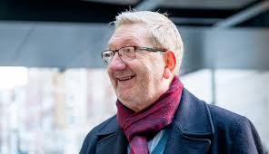 No longer defending workers, the retired Len McCluskey is free to defend  his friends