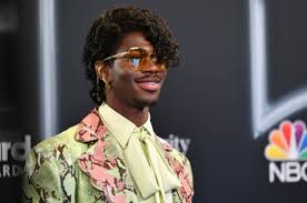 Plans don't always work out. Lil Nas X Had A Major Wardrobe Malfunction During His Snl Performance