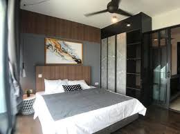 Tüm odalarda küçük mutfak ve akıllı televizyon var. Fully Furnished Condominium For Rent At Almas Puteri Harbour Land