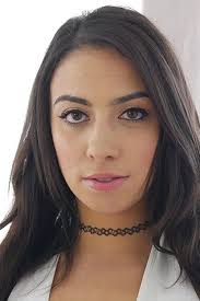 Taylor May's Instagram, Twitter & Facebook