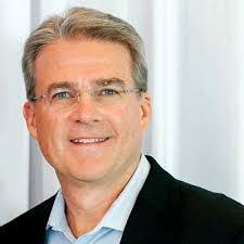 Ryan Silvis's Instagram, Twitter & Facebook