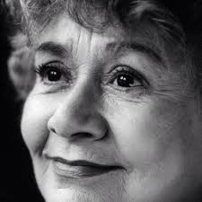 I am so sorry that one of your greatest friends has passed away. Dame  Maggie Smith was a wonderful actress. R. I. P 🙏🙏💐💐