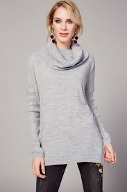Kadin Gri Degaje Yaka Kazak 495 Happiness Ist Trendyol Moda Stilleri Kadin Gri