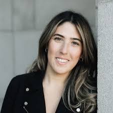 Alanna Orr's Instagram, Twitter & Facebook