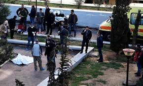 Βρείτε πληροφορίες και μενού από delivery σουβλατζίδικα που βρίσκονται στον δήμο γλυκά νερά στον νομό αττική και απολαύστε τα σουβλάκια σας μέσω online παραγγελίας. Pyrobolismoi Se Sxoleio Sta Glyka Nera Enas Nekros Mia Traymatias Marketnews Gr