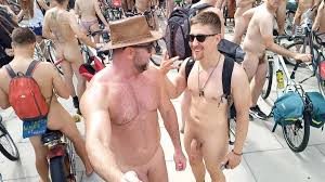 Moremore: London Naked bike ride 2022 - ThisVid.com