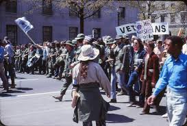 Or the right of the people peaceably to assemble, and to petition the government for a redress of grievances. The First Amendment The Right To Freedom Of Religion Expression Press And Assembly Boundless Political Science