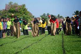 Senarai sekolah menengah terbaikdi malaysia berikut berdasarkan pencapaian keseluruhan sijil pelajaran malaysia. 19 Hari Sukan Memories Malaysians Will Never Forget