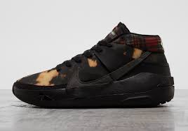 Kevin durant is an american forward on the brooklyn nets and wears his signature nike kd 12 shoes. Nike Kd 13 Bleach Release Date Sneaker Debut