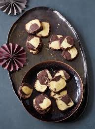 After Eight Selbst Gemacht Und Von Der Rolle Schon Minzig Erfrischend Lebensmittel Essen Essen Und Trinken Schoko