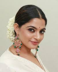 Anu Ram's Instagram, Twitter & Facebook