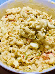 Cover with plastic wrap, and let sit on the counter for about 15 minutes or up to 4 hours. Handmedownrecipes Side Dishes Sweet Amish Macaroni Salad