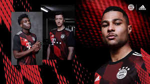Günstig, schnell und bequem online bestellen. Fc Bayern Neues Champions League Trikot Ist Vorgestellt Des Is Gscheid Greislig Fc Bayern