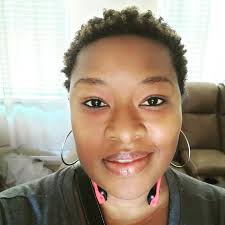 Shawna Wills's Instagram, Twitter & Facebook