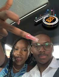 Your favourite couple😍 Peter Komba en Boii don ready for push Salone🇸🇱  Entertainment to another level😊👏