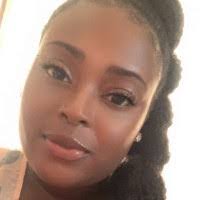 Kelly Bartley's Instagram, Twitter & Facebook