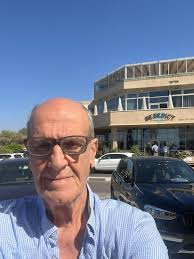 טיפ למי שמשתמש בצאטגיפיטי בתשלום כאשר אתם מבקשים ייצוא התוצר למסמך וורד או  אקסל או מצגת שימו לב שאתם על מודל 4o ולא על o1 החדש המודל החדש כותב לא פעם  שהוא