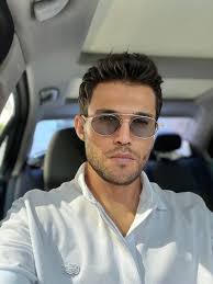 Amit Nanda adlı kullanıcının STYLING panosundaki Pin