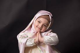 6 tutorial hijab segi empat simple untuk anak smp sma kuliah. Foto Anak Kecil Lucu Berhijab Gambar Ngetrend Dan Viral