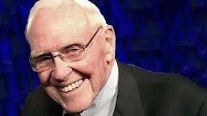 Roy Kramer's decorated career featured football titles at East Lansing