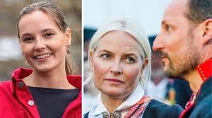 Ingrid Alexandra, Kongehuset