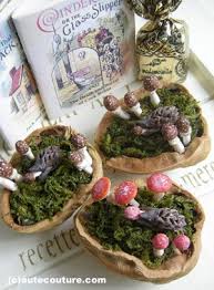 Walnut Halves Create Beautiful Micro Gardens With Tiny Mushrooms And Little Hedgehogs Walnut Shell Crafts Walnut Tiny Mushroom