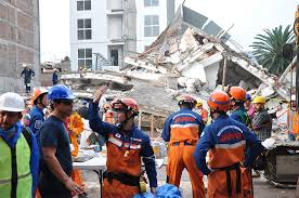 The 1985 mexico city earthquake struck in the early morning of 19 september at 07:17:50 (cst) with a moment magnitude of 8.0 and a maximal mercalli intensity of ix (violent). Japanese Rescue Workers Search For Survivors After Mexico City Earthquake Japan In Photos Nippon Com