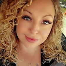 🔥 Easiest way to instantly improve your baking: use the right type of  baking pan.⁠ ⁠ The wrong pan may result in loaves that sink, brownies that  never cook through the center,