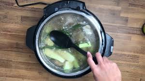 Pin By Mary Katherine Smith On Dopa Sopa In 2020 Tinola Instant Pot Instant Pot Chicken