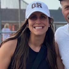 Brooke Hobson (@hobsonbr)