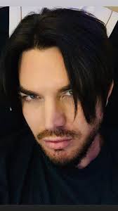 Adam Lambert Trying To Grow Out His Hair 2019 Adam Lambert American Idol Singer