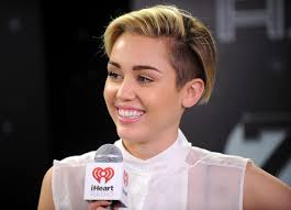 Not quite as short as her famous pixie cut, the singer just took to instagram to debut a fresh new shag haircut and announce that new music is coming soon. Miley Cyrus Side Parted Straight Cut Miley Cyrus Short Hairstyles Lookbook Stylebistro