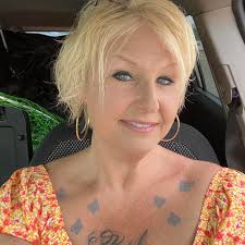 Melissa Rumsey in people