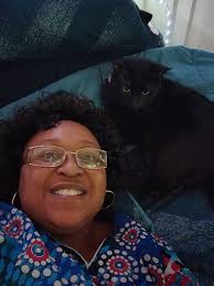 Store failure due to poor management and financial issues