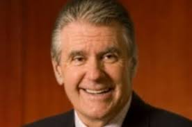 AuRico Gold executive chairman resigns