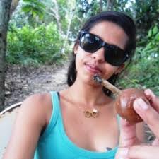 Stream Ruth Reis music