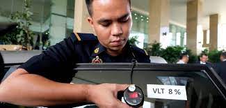 Notice the vehicles on the road with extra dark car tint? No Limit For Rear Window Tints In New Jpj Ruling Borneo Post Online