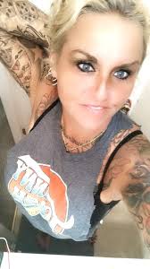 Dawn Barrow's Instagram, Twitter & Facebook