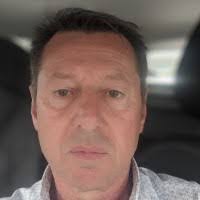 Eric Mach's Instagram, Twitter & Facebook